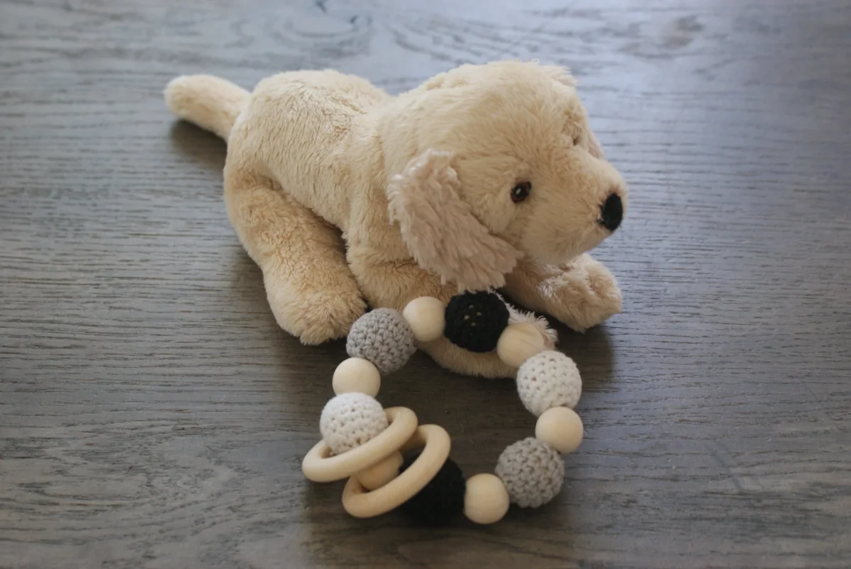 Hochets bois-crochet pour bébés – Image 4