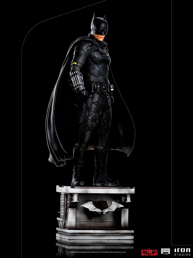 DC Comics: The Batman – Batman 1:10 Scale Statue – IRON STUDIOS – Image 5