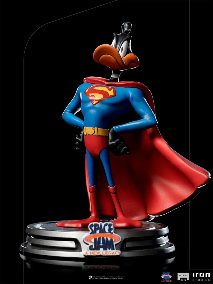 Space Jam: A New Legacy – Daffy Duck Superman 1:10 Scale Statue – IRON STUDIOS – Image 3