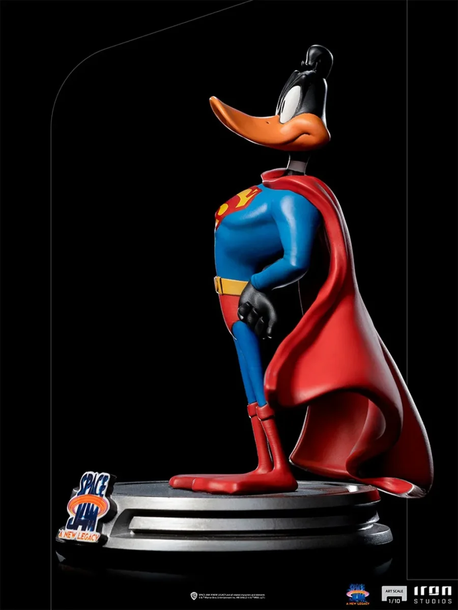 Space Jam: A New Legacy – Daffy Duck Superman 1:10 Scale Statue – IRON STUDIOS – Image 5