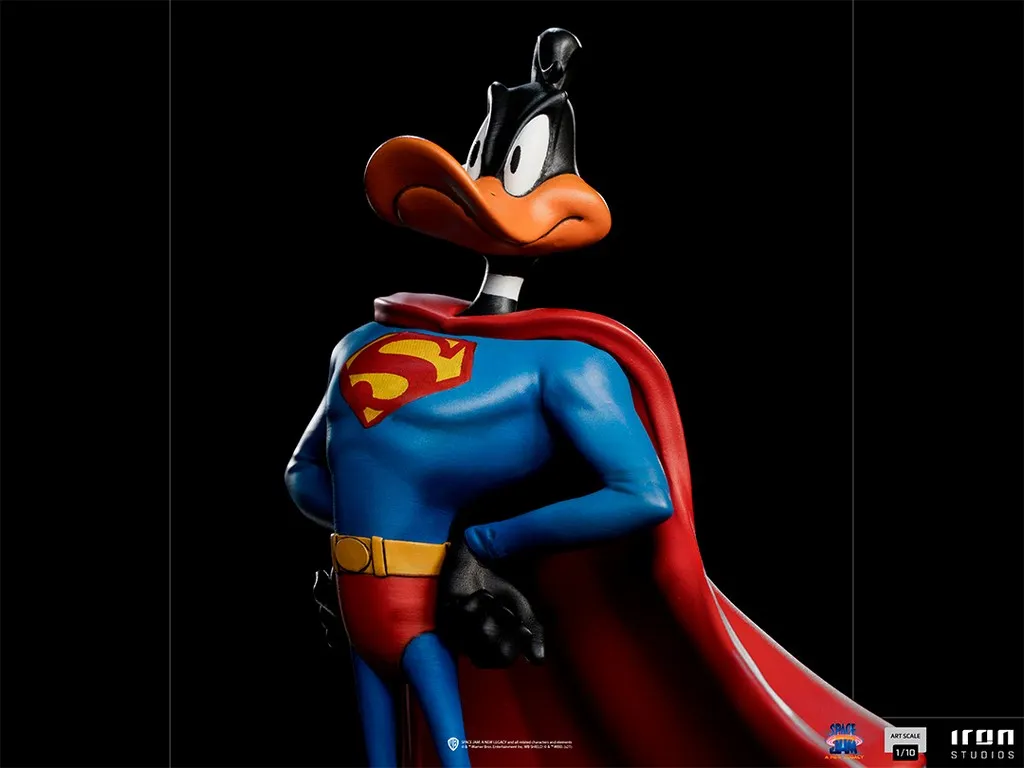 Space Jam: A New Legacy – Daffy Duck Superman 1:10 Scale Statue – IRON STUDIOS – Image 9